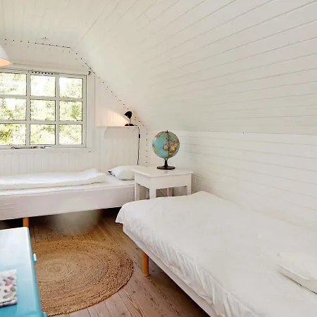 Three-bedroom Holiday In 62 Blåvand